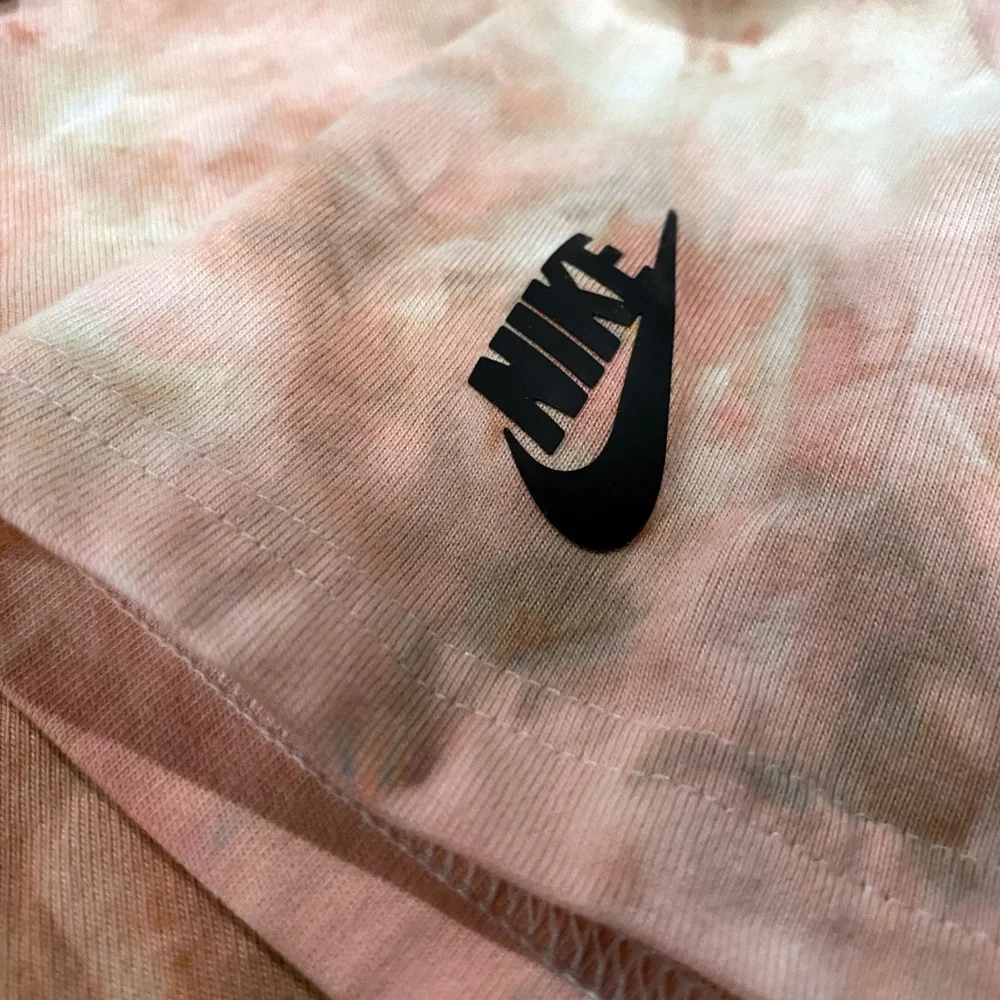 💫 Nike REMXD CUSTOM - Cropped Pocket Tee - S 💫 - Picture 5 of 5